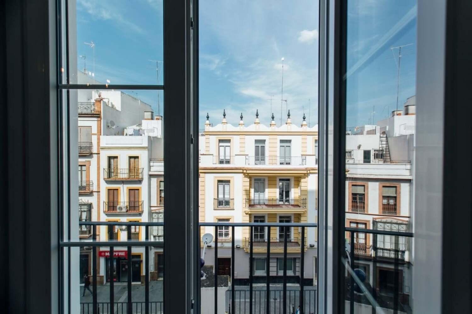 Apartment Modern And Luxurious -3 Bdr 2bth- Pastor Y Landero Sevilla