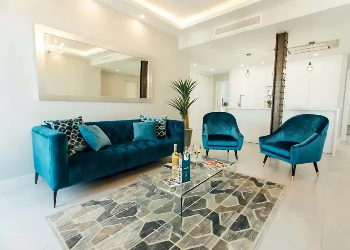 Modern And Luxurious -3 Bdr 2Bth- Pastor Y Landero